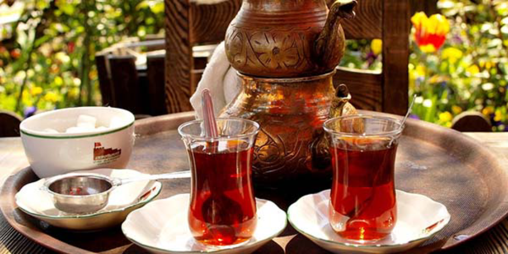 الشاي التركي عشق الاتراك والزوار